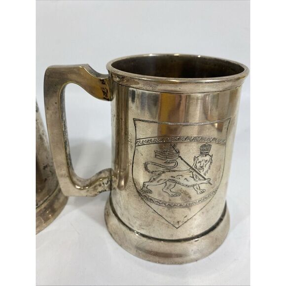 Antique Pair Silverplate British Stein Tankard Hand Etched Lion Crest Guild - Picture 4 of 15